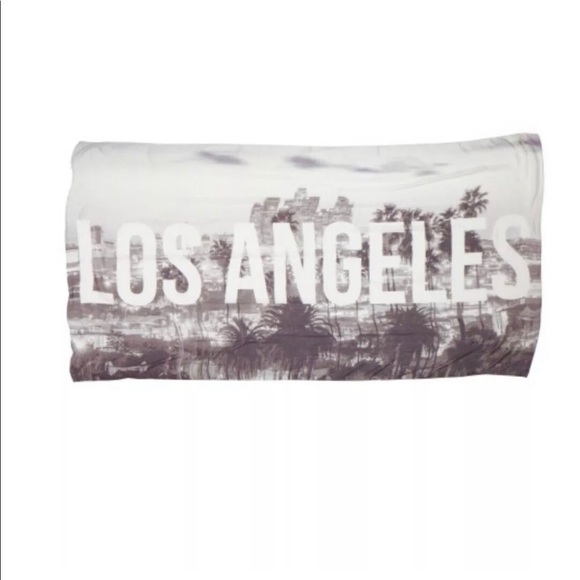 Michael Stars Las Angeles Skyline Scarf Wrap NWT - Picture 1 of 8